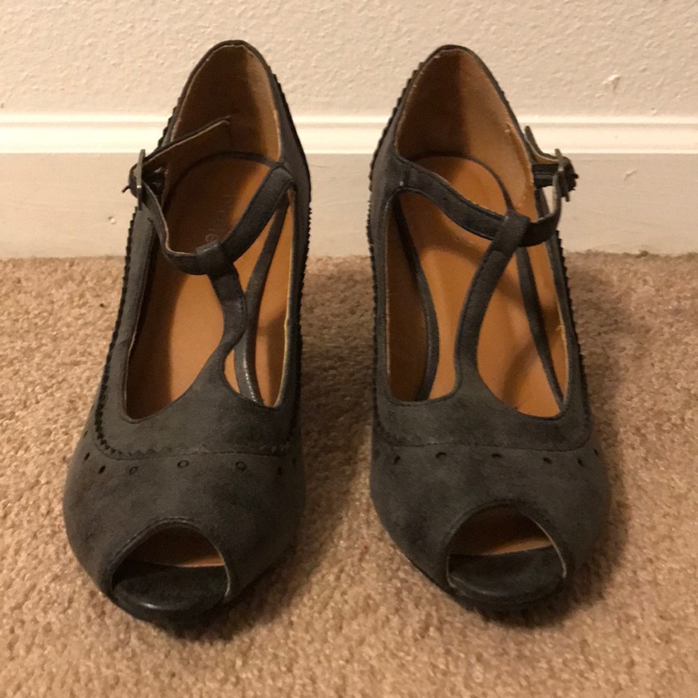 Grey wedge heels